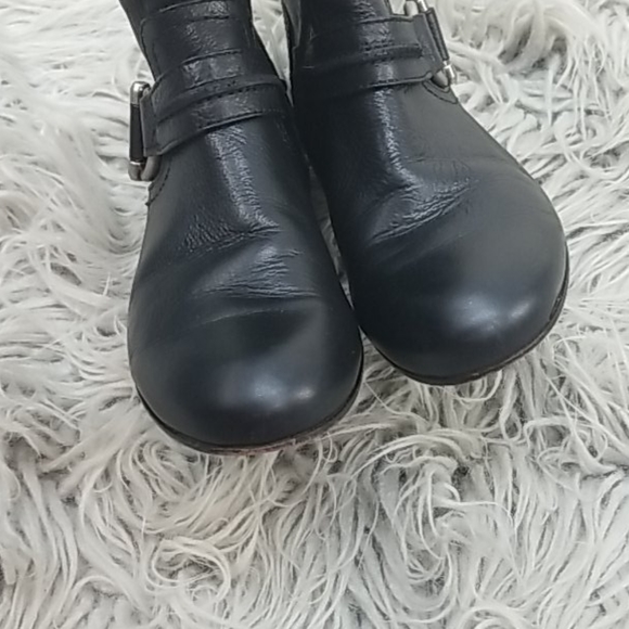 Frye Black Jillian Toggle Short Ankle Boots 7 - Picture 2 of 8